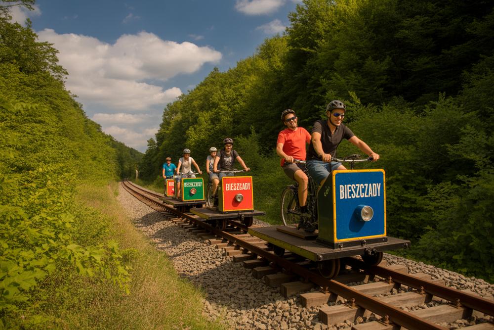 railway cycling-a3b49f60d1a04e68ac151bd2e3f2f5e8.jpg railway cycling